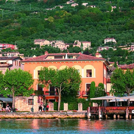Casa Vacanza - Casa Del Padre Nascimbeni Torri Del Benaco Exterior foto