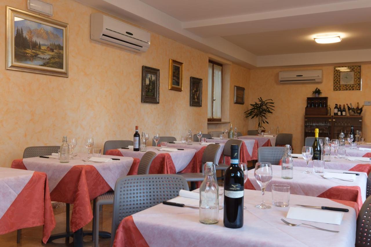 Casa Vacanza - Casa Del Padre Nascimbeni Torri Del Benaco Exterior foto