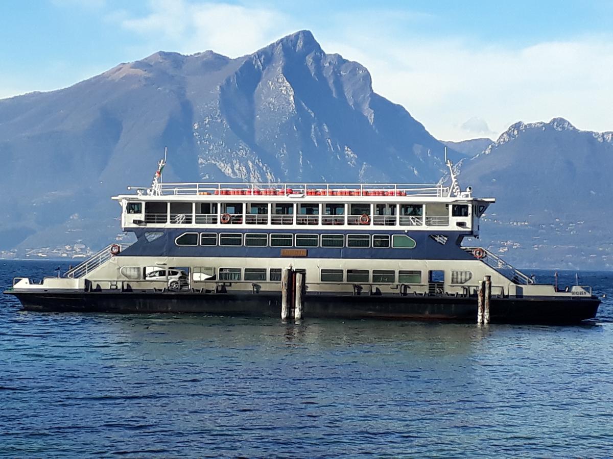 Casa Vacanza - Casa Del Padre Nascimbeni Torri Del Benaco Exterior foto
