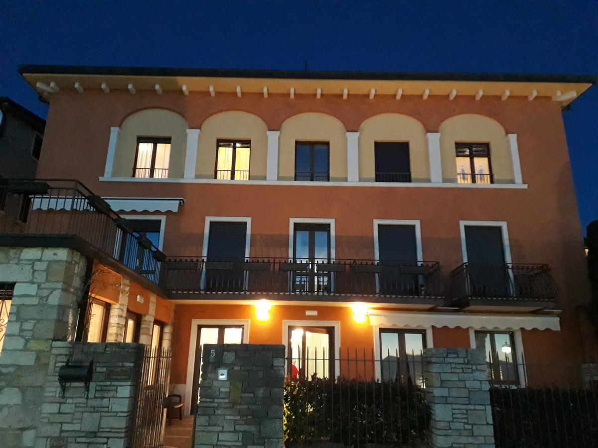 Casa Vacanza - Casa Del Padre Nascimbeni Torri Del Benaco Exterior foto